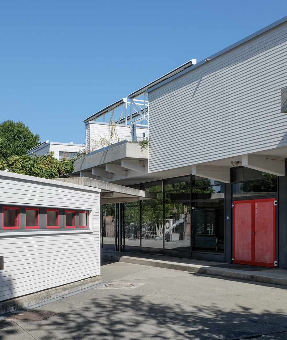 Peter & Klimentina Kamm - Letzi Schoolbuilding
                Zug