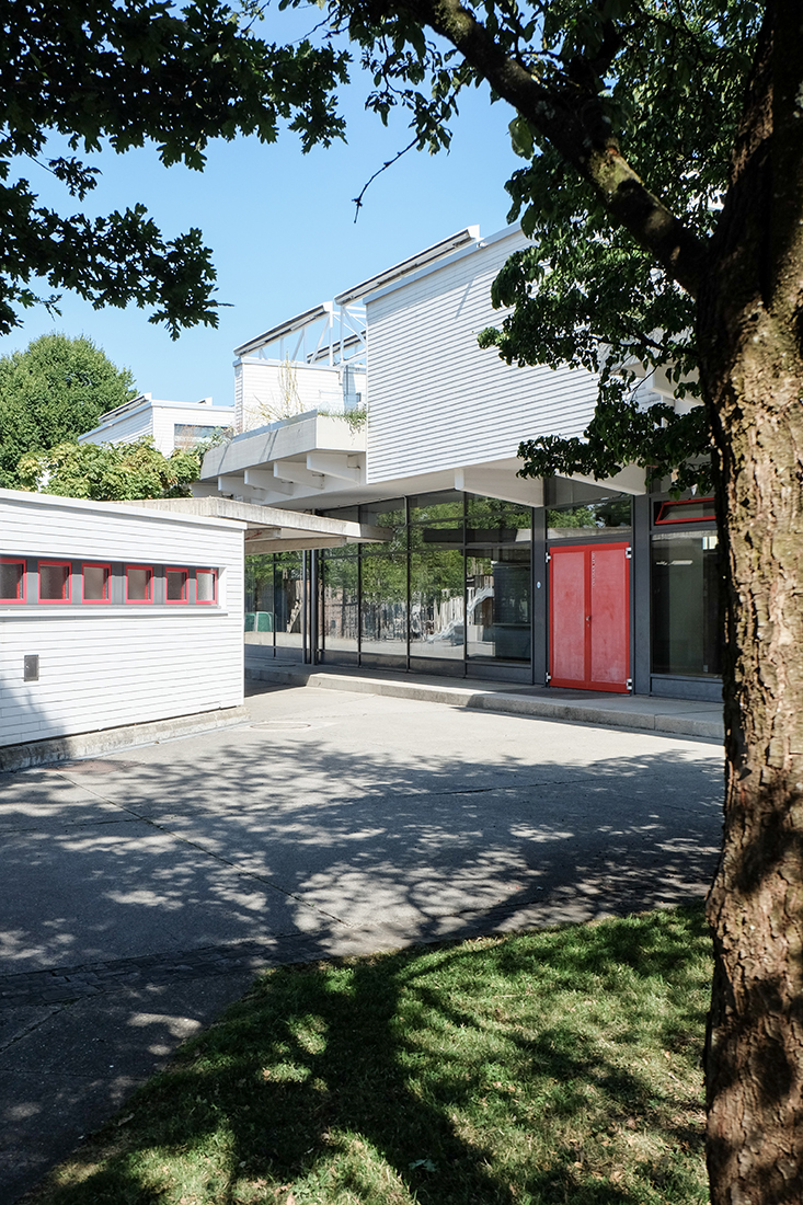 Peter & Klimentina Kamm - Letzi Schoolbuilding
                Zug