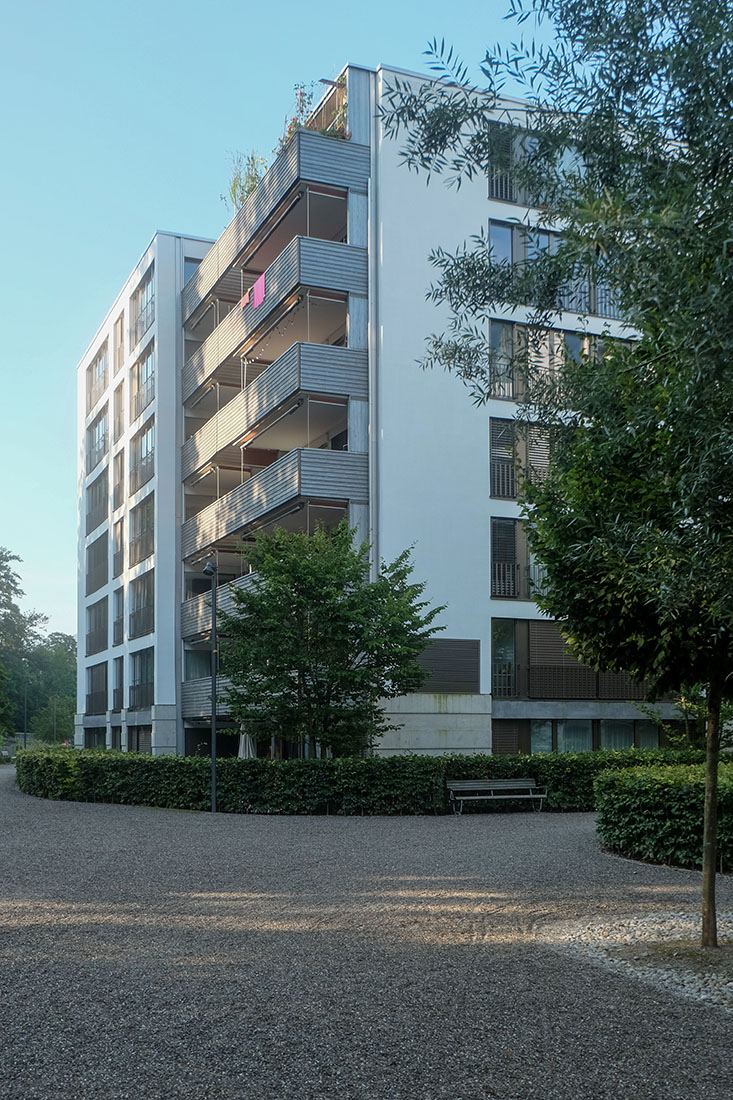 Peter Mrkli - Apartment Building Manegg Zrich