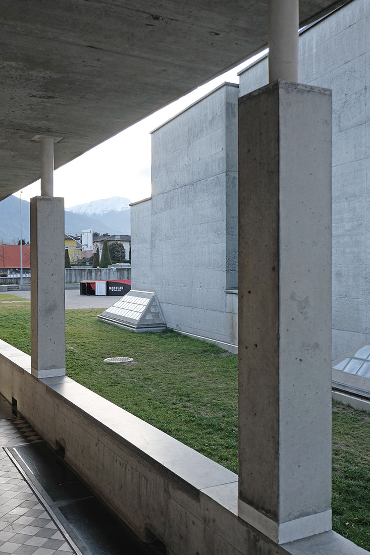 Luigi Snozzi - Gymnasium (Palestra) Monte Carasso