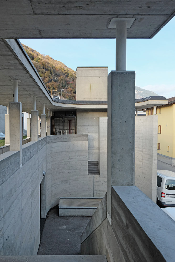 Luigi Snozzi - Gymnasium (Palestra) Monte Carasso