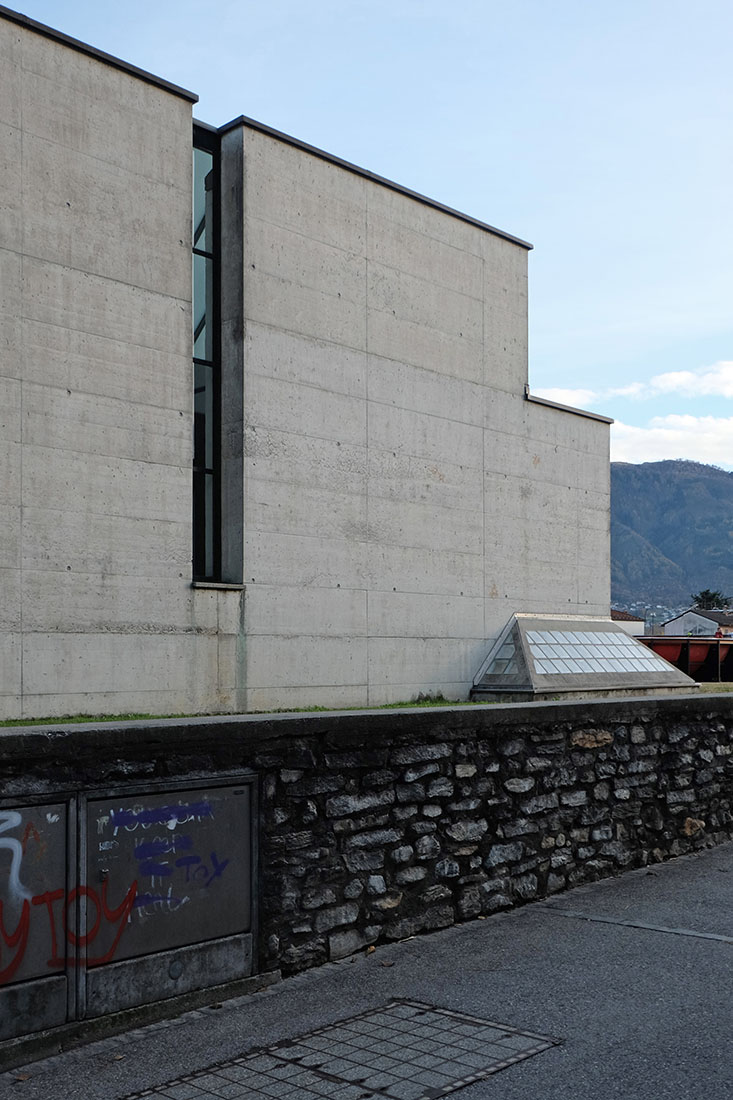 Luigi Snozzi - Gymnasium (Palestra) Monte Carasso