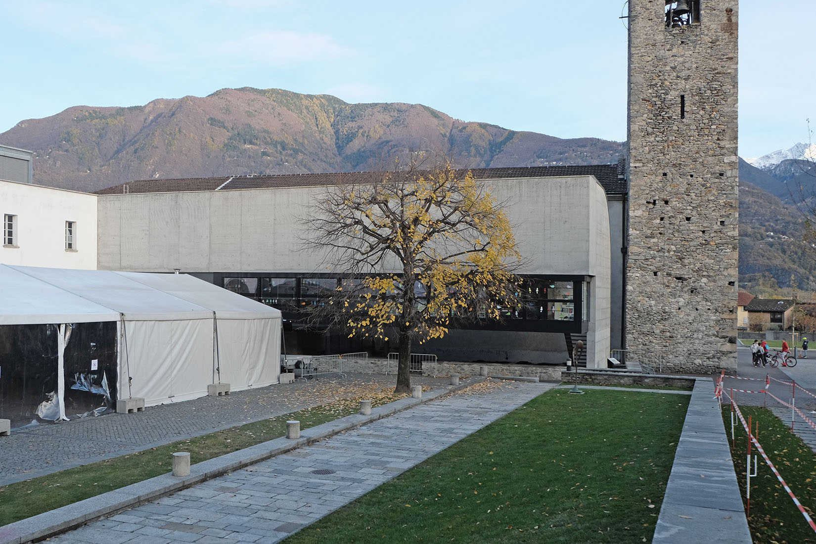 Luigi Snozzi - Extension Elementary School Monte Carasso