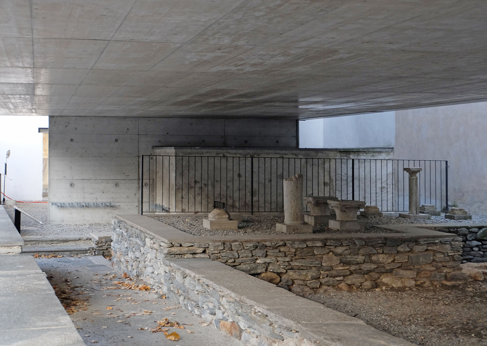 Luigi Snozzi - Extension Elementary School Monte Carasso