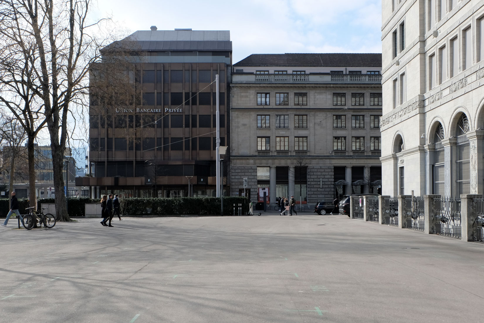 Werner Stcheli - Office Building
                          Bahnhofstrasse Zrich