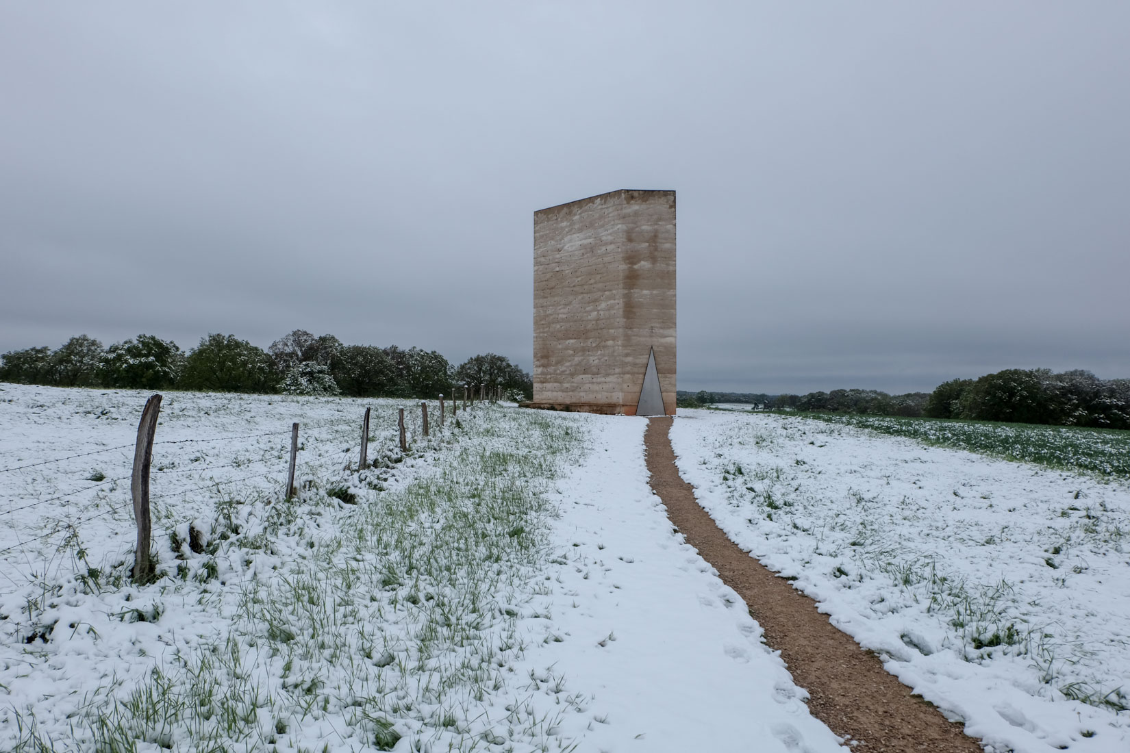 Peter Zumthor - Bruder-Klaus Field Chapel