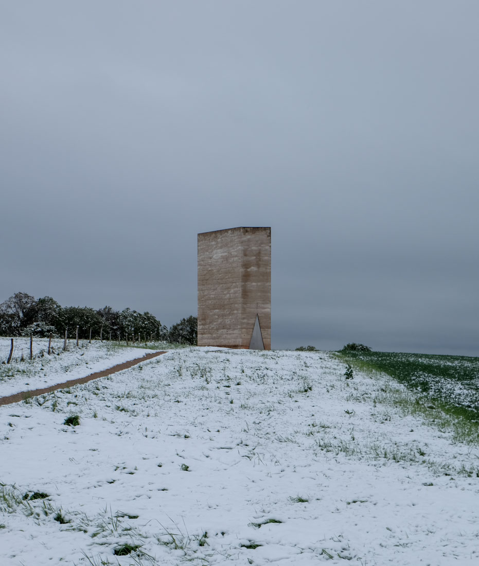 Peter Zumthor - Bruder-Klaus Field Chapel