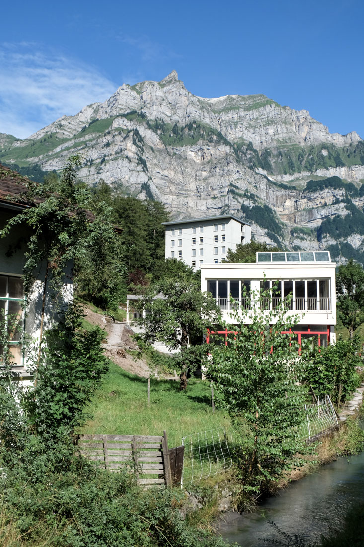 Jakob Zweifel - Staffbuilding Hospital Glarus