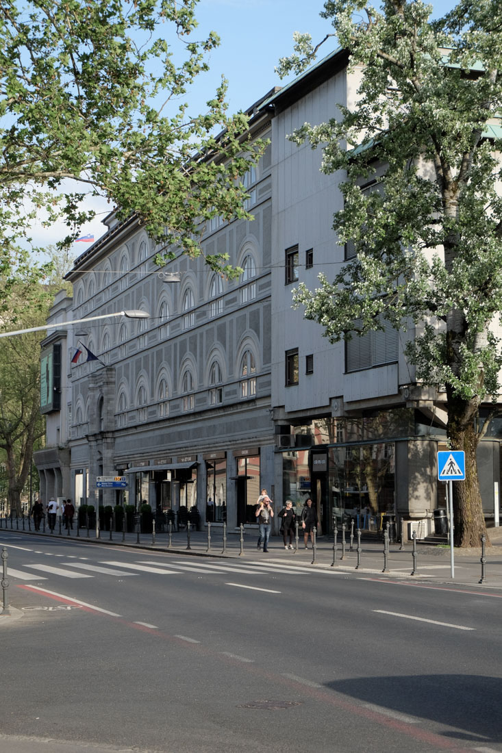 Edvard Ravnikar - Annex to the Gymnasium Secondary School Ljubljana