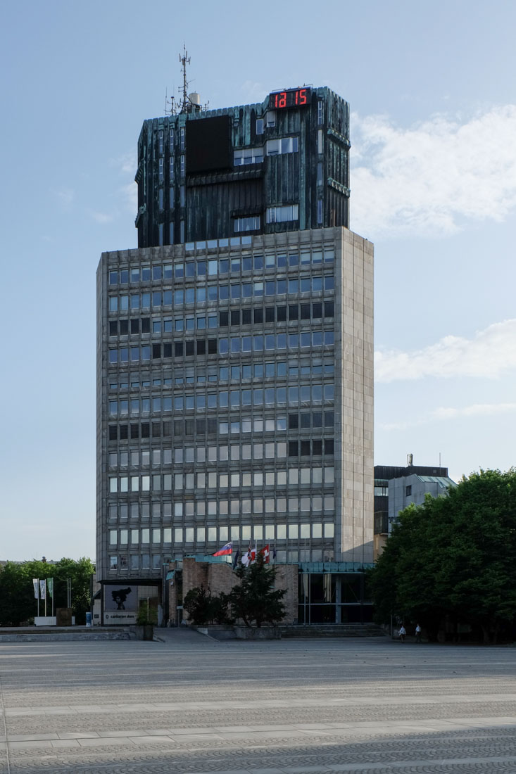 Edvard Ravnikar - Revolution Square