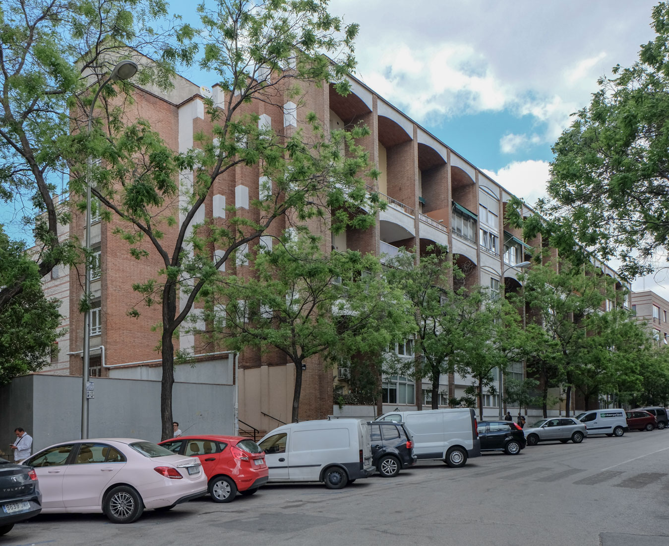 www.archipicture.eu - Francisco de Ass Cabrero - Edificio de Viviendas Virgen del Pilar