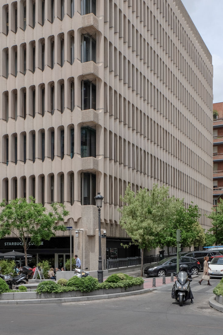 Eleuterio Poblacin Knappe - Edificio Beatriz Madrid