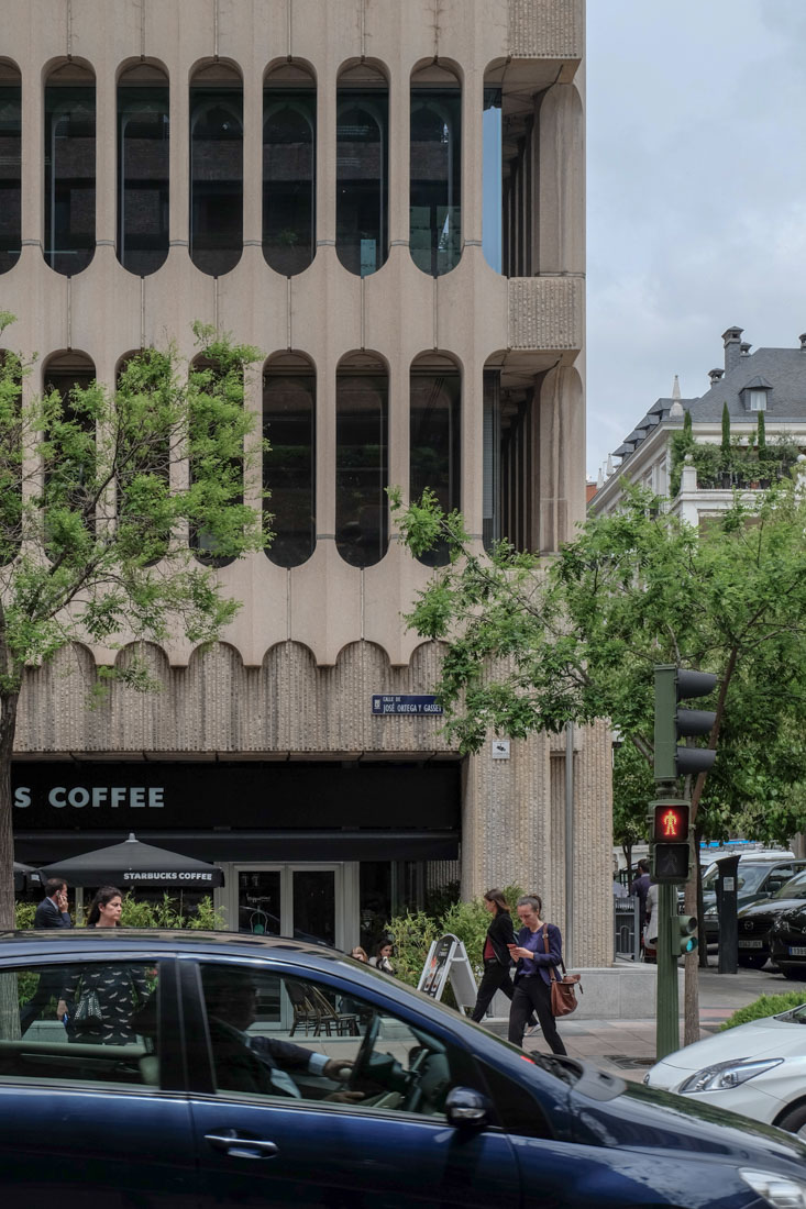 Eleuterio Poblacin Knappe - Edificio Beatriz Madrid