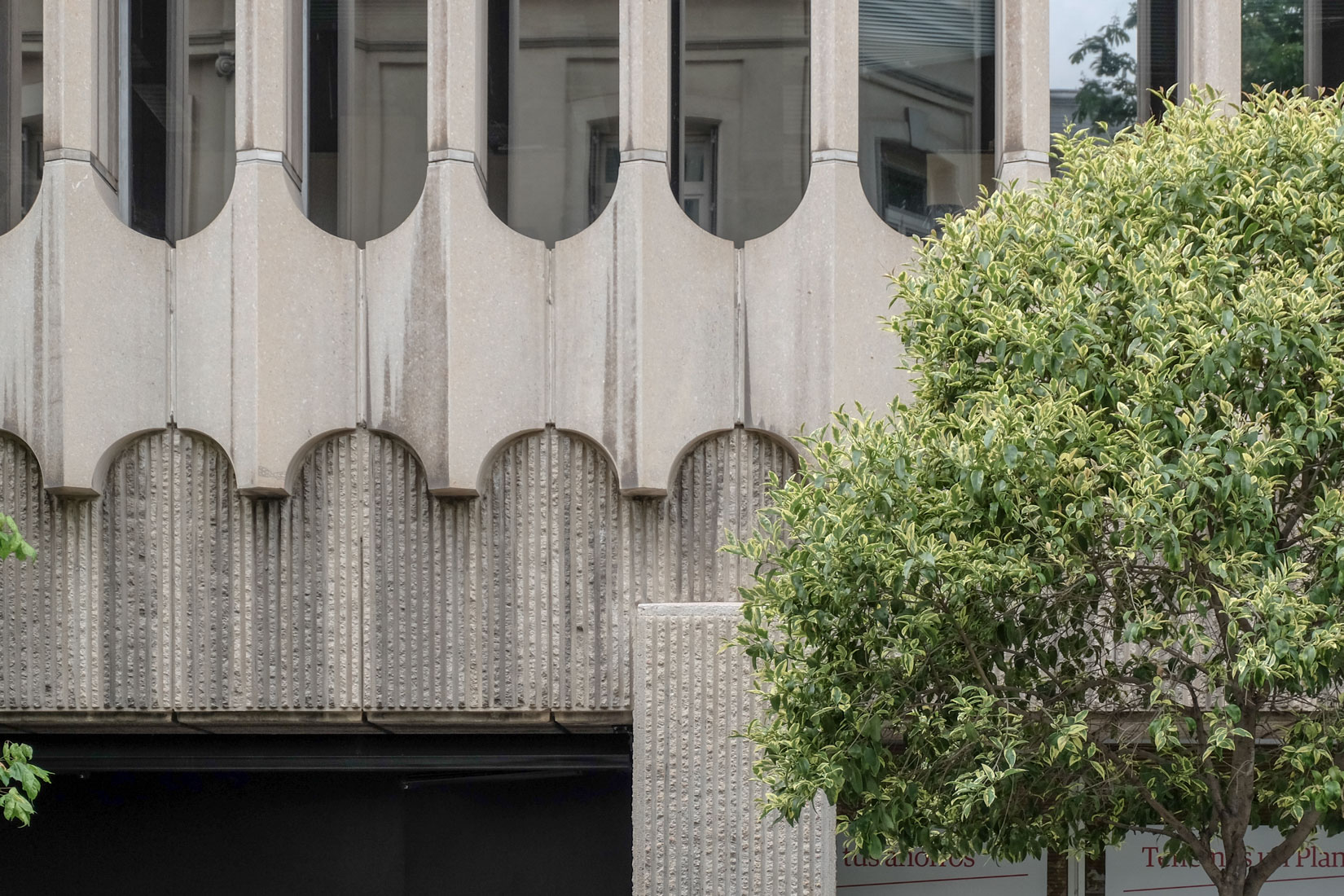 Eleuterio Poblacin Knappe - Edificio Beatriz Madrid