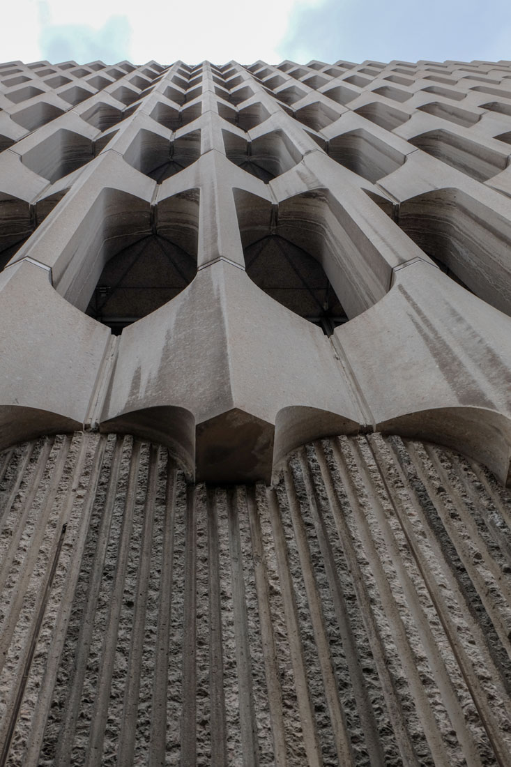 Eleuterio Poblacin Knappe - Edificio Beatriz Madrid