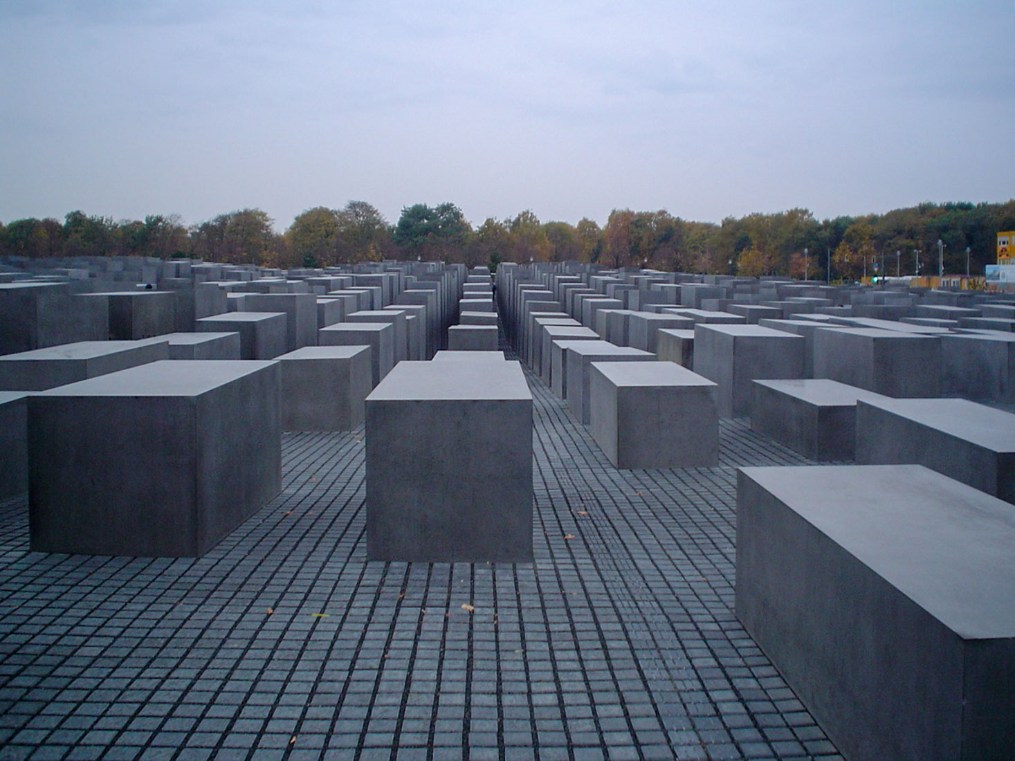 Peter Eisenman - Holocaust Memorial Berlin